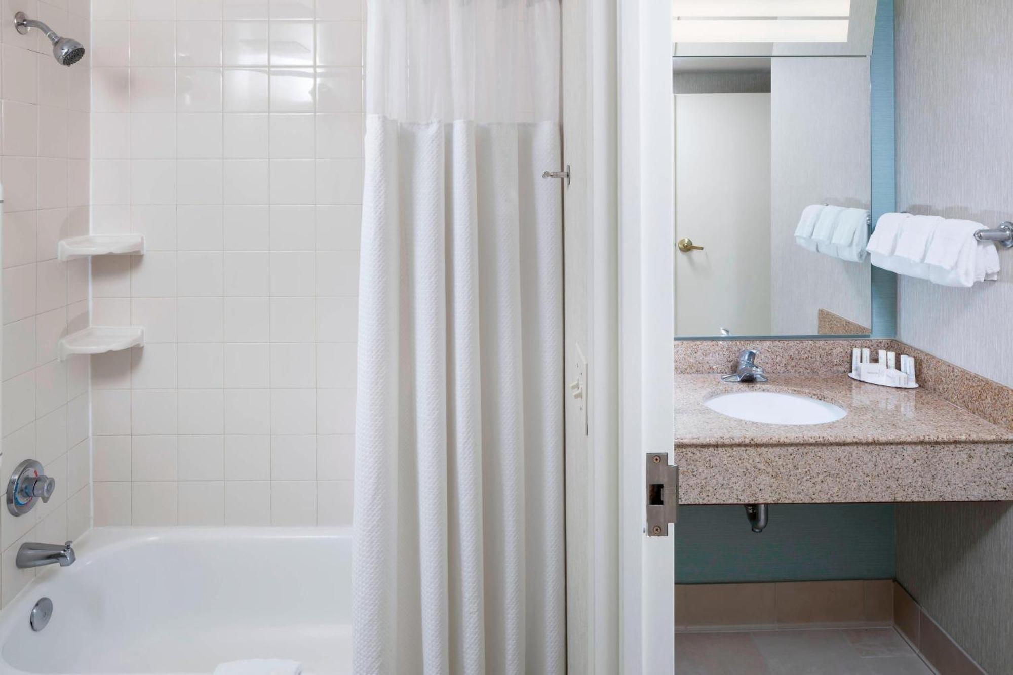 Courtyard Carolina Beach Oceanfront Ngoại thất bức ảnh